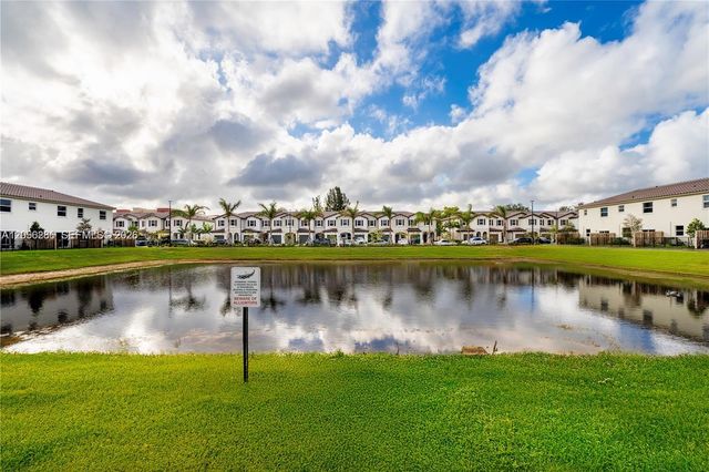 5514 NW 27th St 5514, Lauderhill, FL 33313