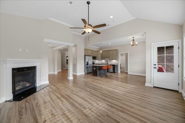 211 Village Cove Circle, Englewood, TN 37329