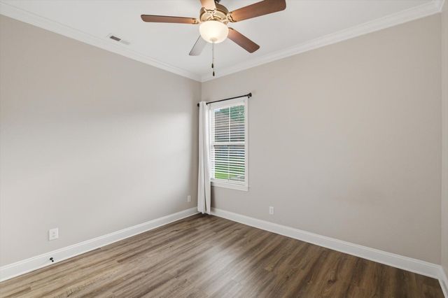 211 Village Cove Circle, Englewood, TN 37329