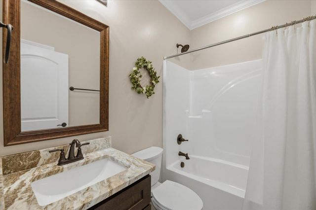 211 Village Cove Circle, Englewood, TN 37329