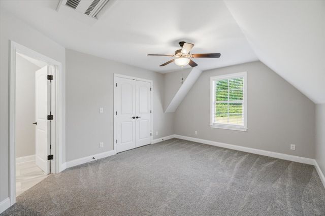 211 Village Cove Circle, Englewood, TN 37329