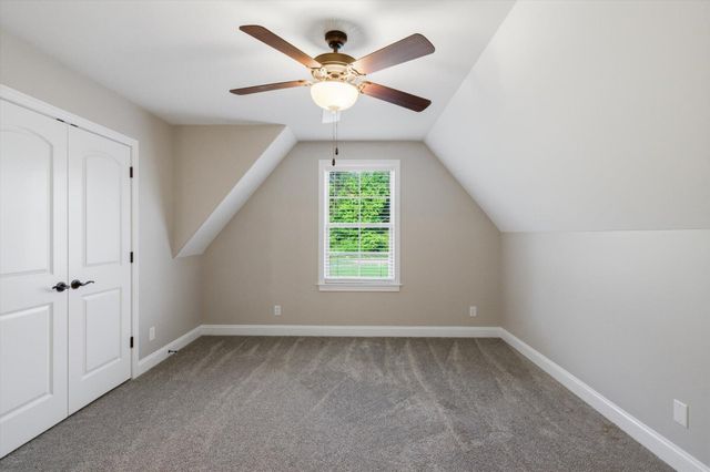 211 Village Cove Circle, Englewood, TN 37329