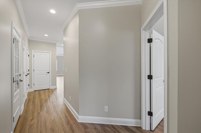 211 Village Cove Circle, Englewood, TN 37329