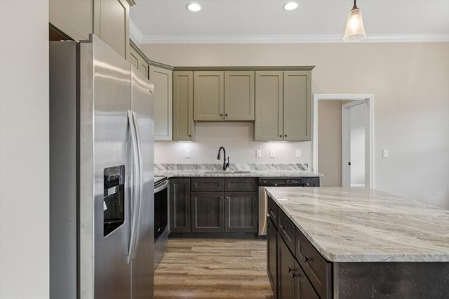 211 Village Cove Circle, Englewood, TN 37329