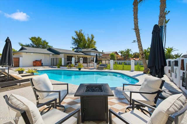 5429 W TIERRA BUENA Lane, Glendale, AZ 85306