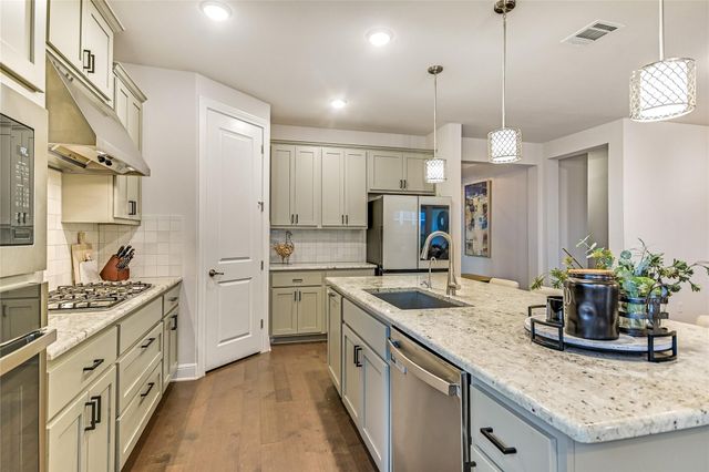 5700 Navajo Draw LN, Austin, TX 78738