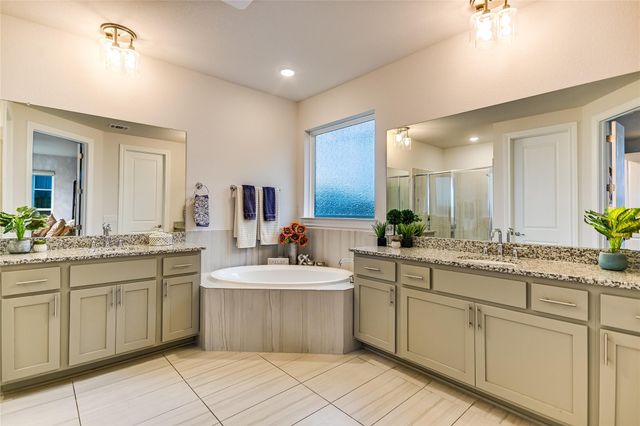 5700 Navajo Draw LN, Austin, TX 78738