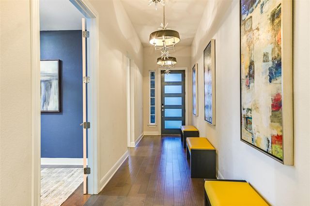 5700 Navajo Draw LN, Austin, TX 78738