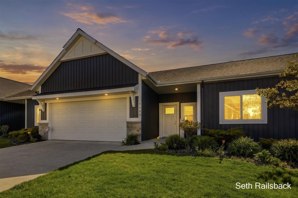 7484 Hardwood Street, Caledonia, MI 49316