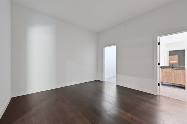2209 S 1st ST 107, Austin, TX 78704