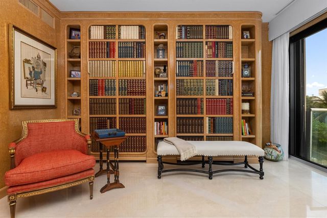 2 N Breakers Row N32, Palm Beach, FL 33480