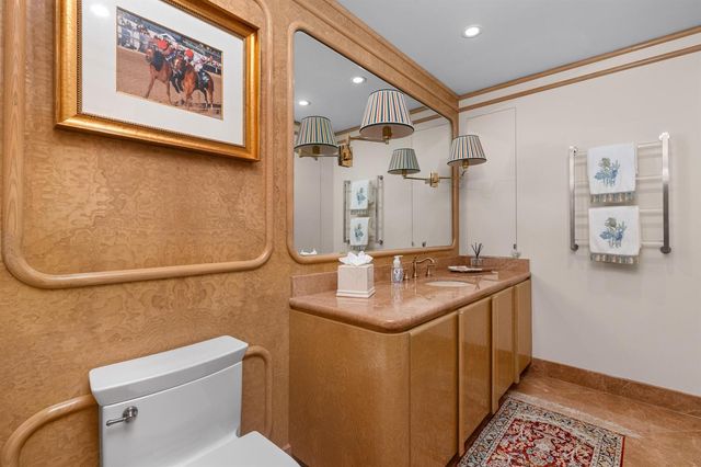 2 N Breakers Row N32, Palm Beach, FL 33480