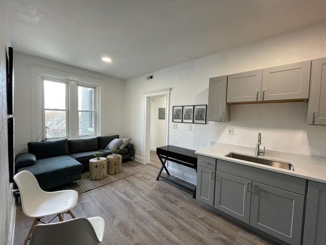 8 Kenwood 6, Boston, MA 02124