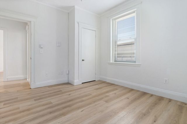 8 Kenwood 6, Boston, MA 02124