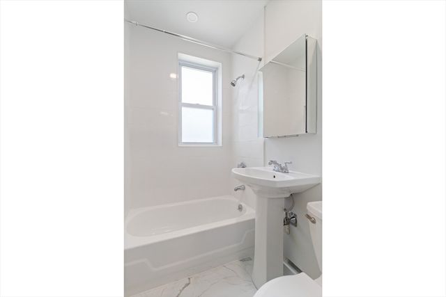8 Kenwood 6, Boston, MA 02124