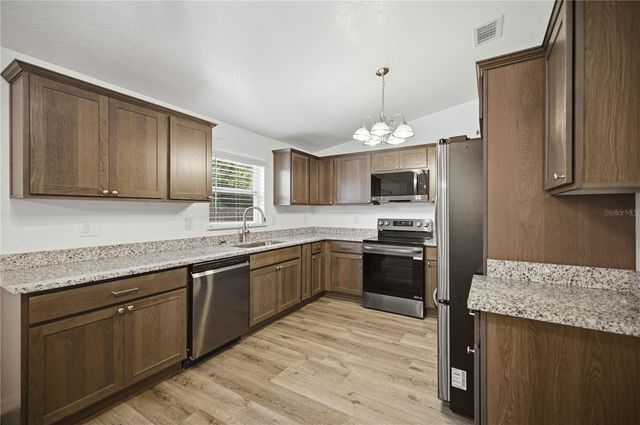 5420 NE 25TH AVENUE, Ocala, FL 34479