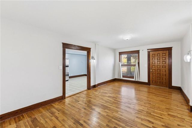 804 E 10th Street, Ottawa, KS 66067