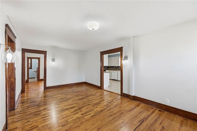 804 E 10th Street, Ottawa, KS 66067