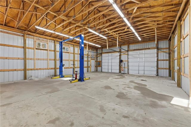 804 E 10th Street, Ottawa, KS 66067