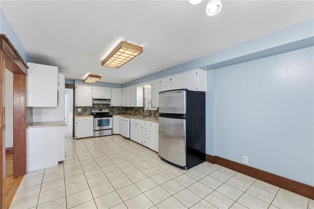 804 E 10th Street, Ottawa, KS 66067