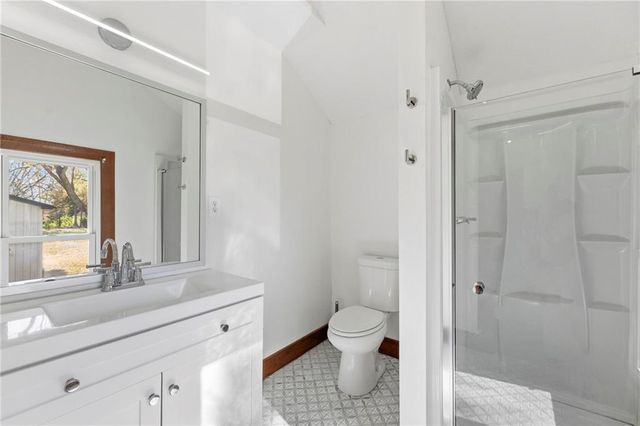 804 E 10th Street, Ottawa, KS 66067