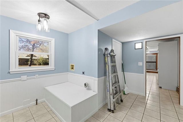 804 E 10th Street, Ottawa, KS 66067