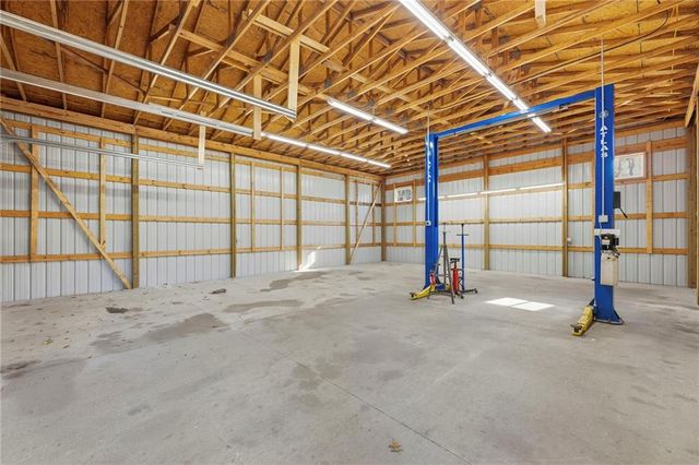 804 E 10th Street, Ottawa, KS 66067