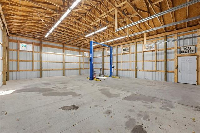 804 E 10th Street, Ottawa, KS 66067