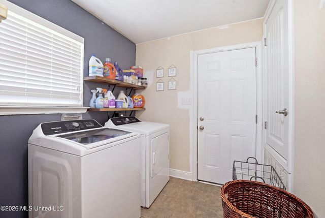 120 Cattail Lane, Ocean Springs, MS 39564