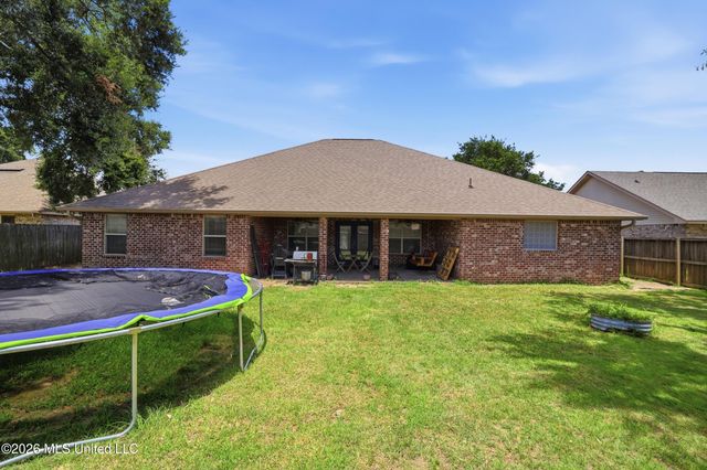 120 Cattail Lane, Ocean Springs, MS 39564