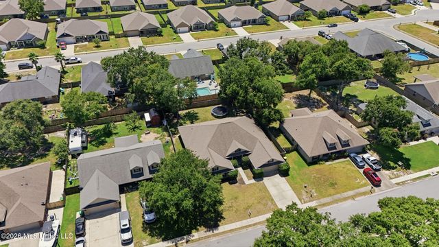 120 Cattail Lane, Ocean Springs, MS 39564