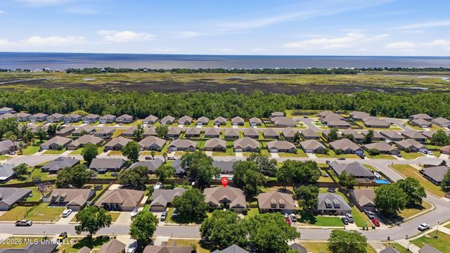 120 Cattail Lane, Ocean Springs, MS 39564