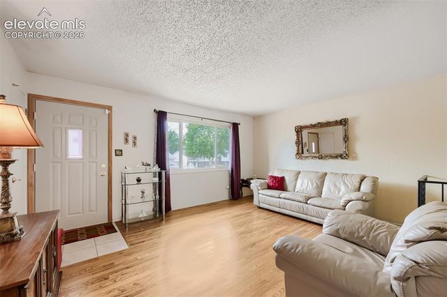 4618 Ridgeglen Road, Colorado Springs, CO 80918