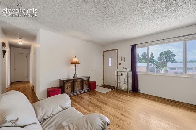 4618 Ridgeglen Road, Colorado Springs, CO 80918