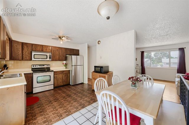 4618 Ridgeglen Road, Colorado Springs, CO 80918