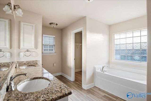 517 Summer Cove NW, Madison, AL 35757