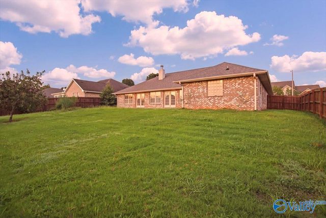 517 Summer Cove NW, Madison, AL 35757