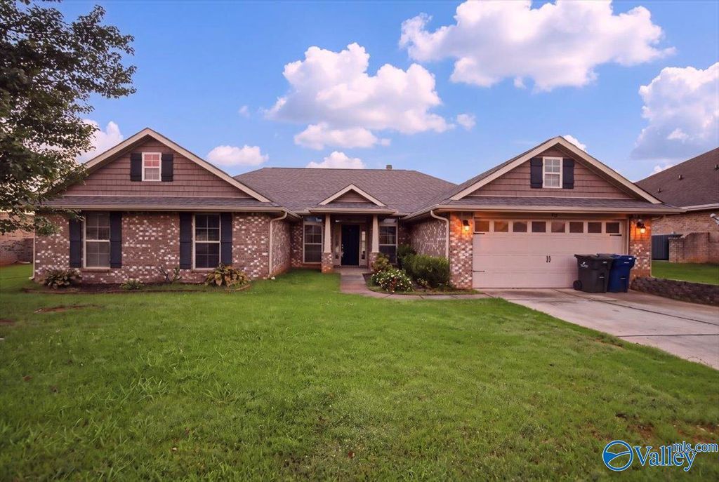 517 Summer Cove NW, Madison, AL 35757