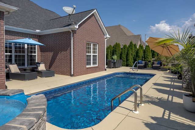 3002 Sakari Cir, Spring Hill, TN 37174