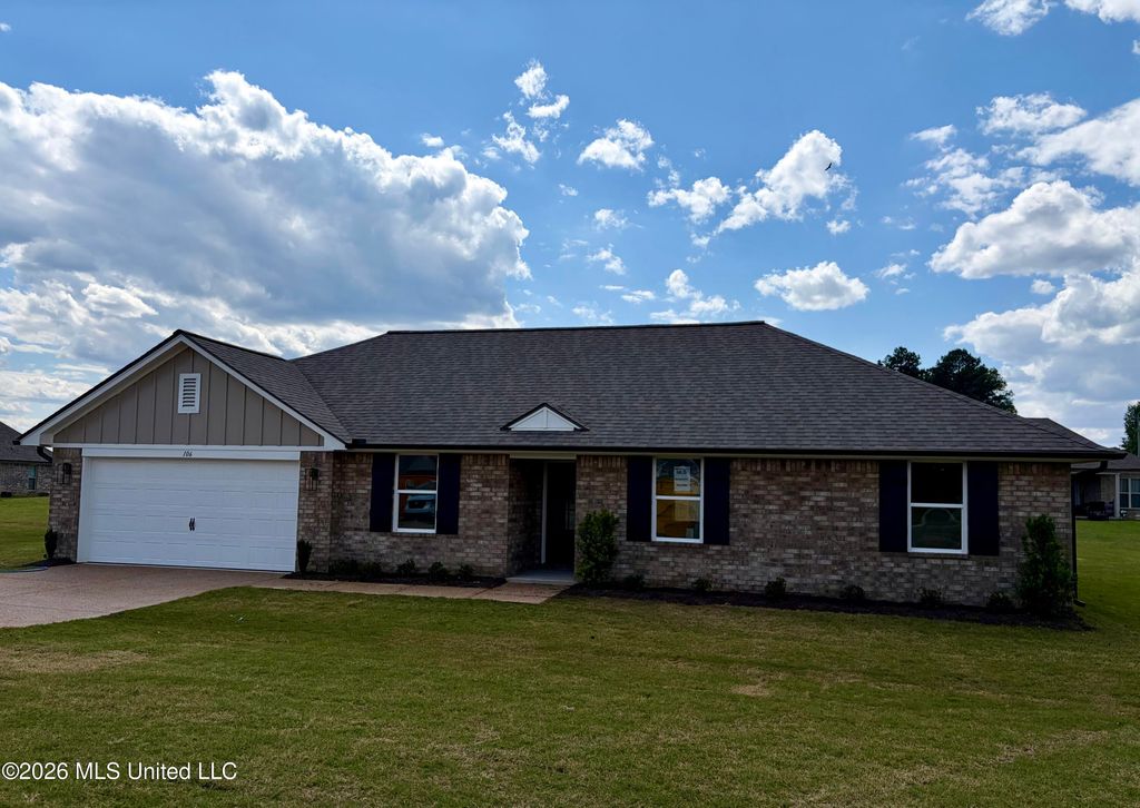 106 Red Bird Cove, Senatobia, MS 38668 — photo 2