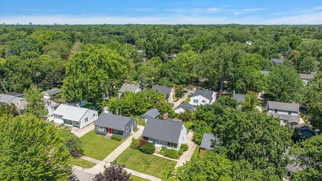 2223 Audobon Drive, Grand Rapids, MI 49506