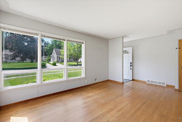 2223 Audobon Drive, Grand Rapids, MI 49506