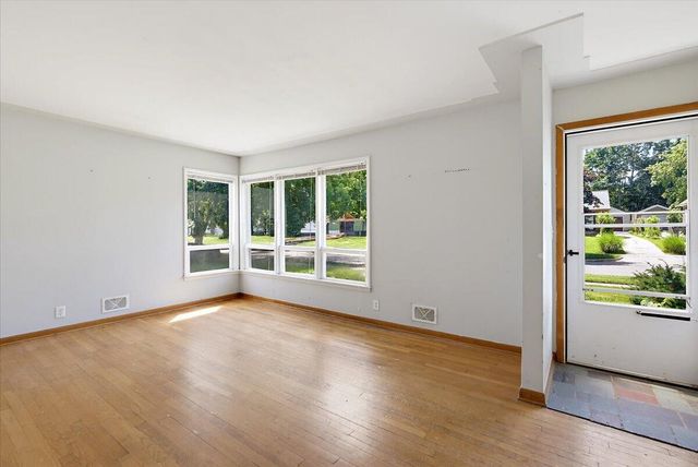 2223 Audobon Drive, Grand Rapids, MI 49506