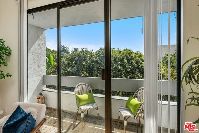 1252 11th Street PH 306, Santa Monica, CA 90401