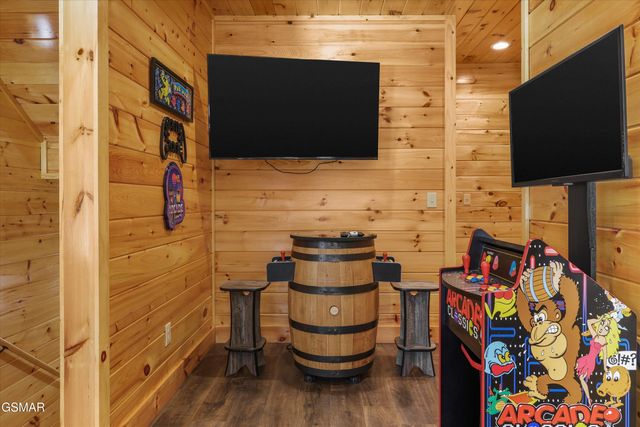 2182 Bear Haven Way, Sevierville, TN 37862