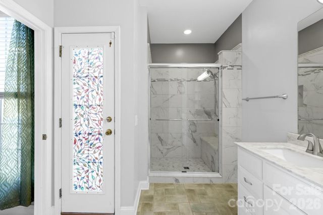 5244 Hickory Knoll Lane, Mount Holly, NC 28120