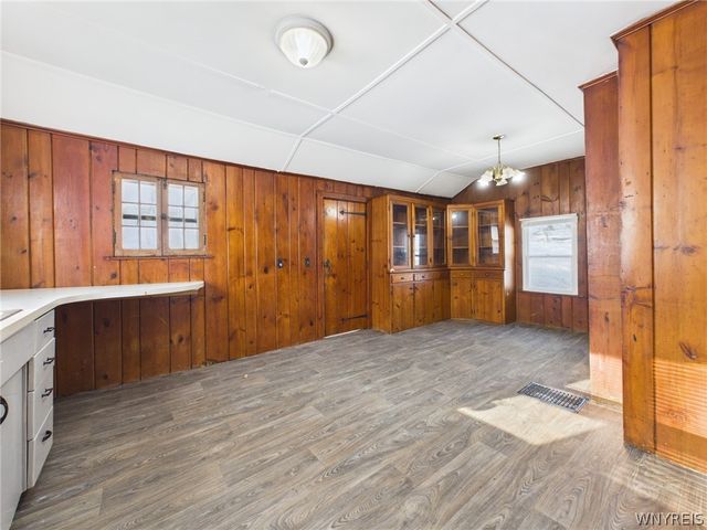 14 Glenwood Avenue, Lockport City, NY 14094