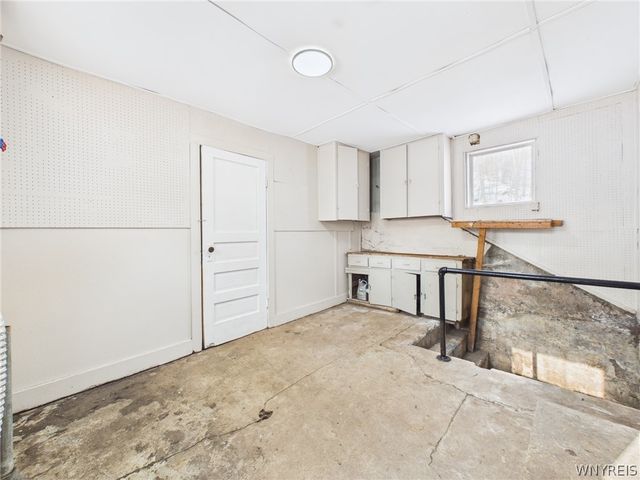 14 Glenwood Avenue, Lockport City, NY 14094