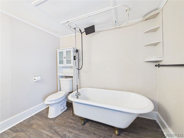 14 Glenwood Avenue, Lockport City, NY 14094