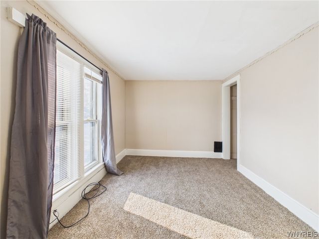 14 Glenwood Avenue, Lockport City, NY 14094